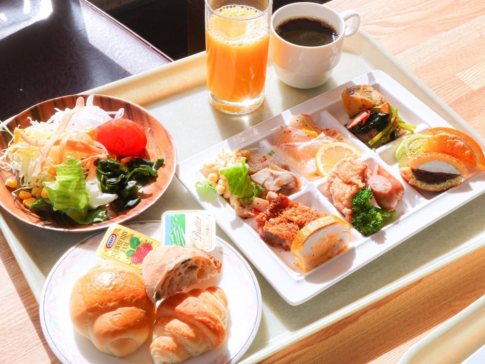 アパ 松山城西 3*